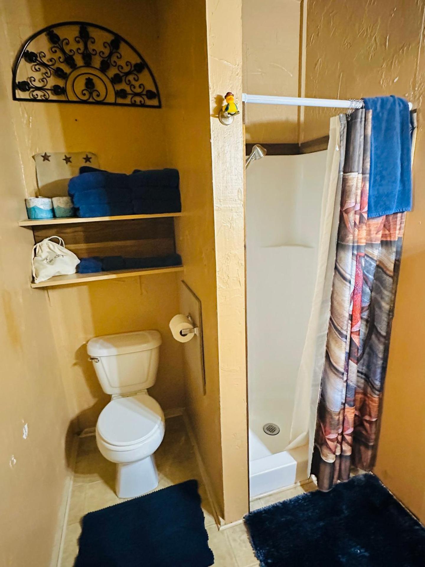 Acorn Hideaways Canton Rustic Old West Frontier Suite Zewnętrze zdjęcie